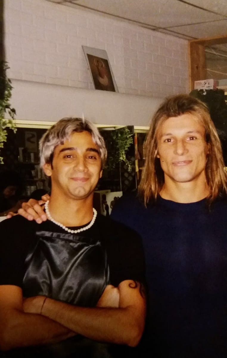 Martín Madonia de joven, cortando el pelo en Miami